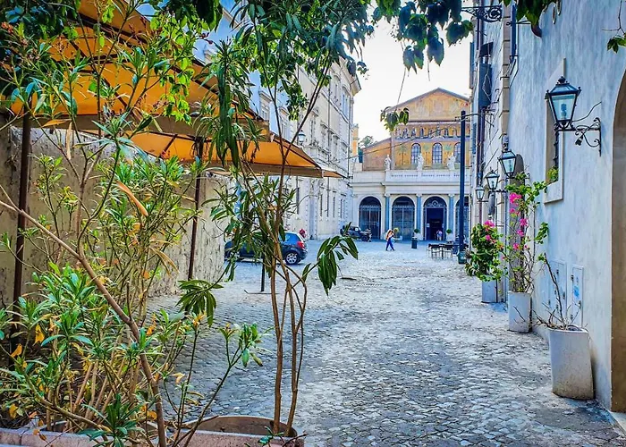 Santa Maria In Trastevere Holiday Rome